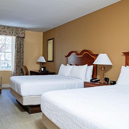 Hampton Inn Charleston-Historic District Bagian luar foto