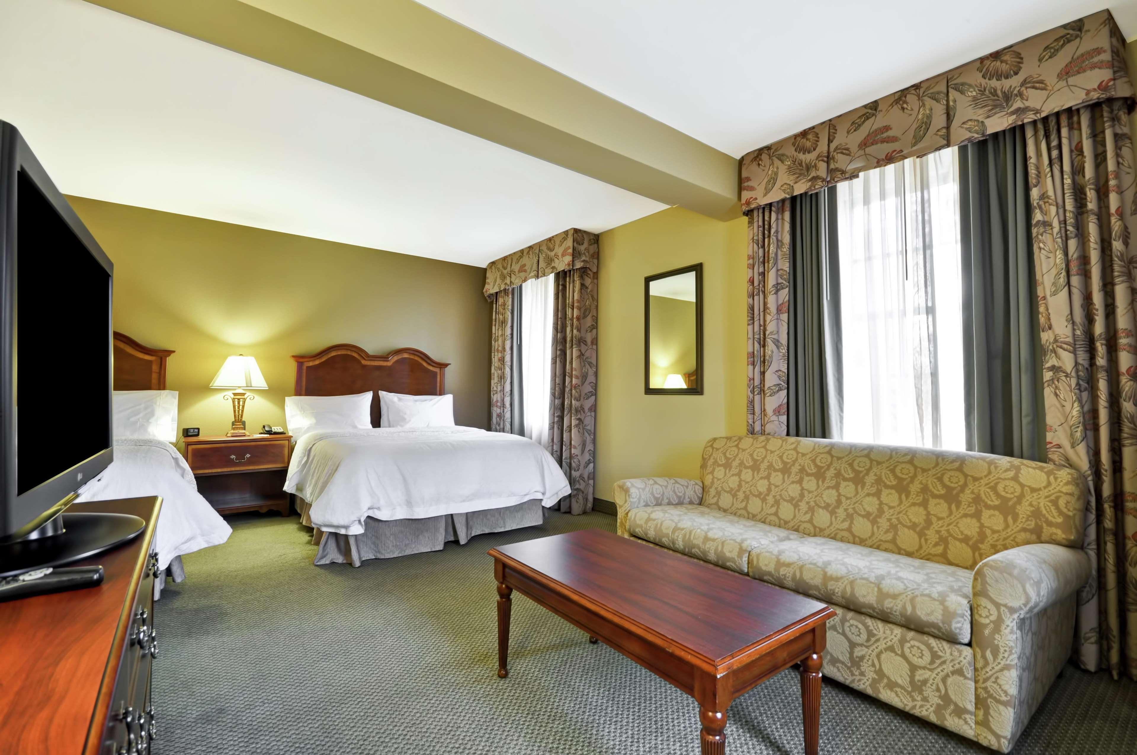 Hampton Inn Charleston-Historic District Bagian luar foto
