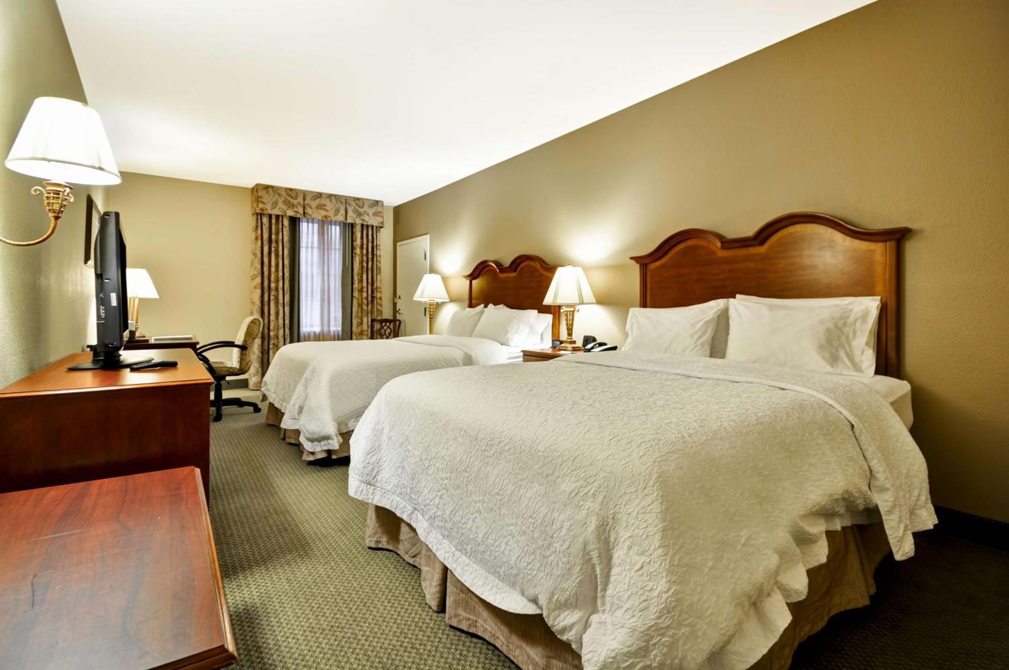 Hampton Inn Charleston-Historic District Bagian luar foto
