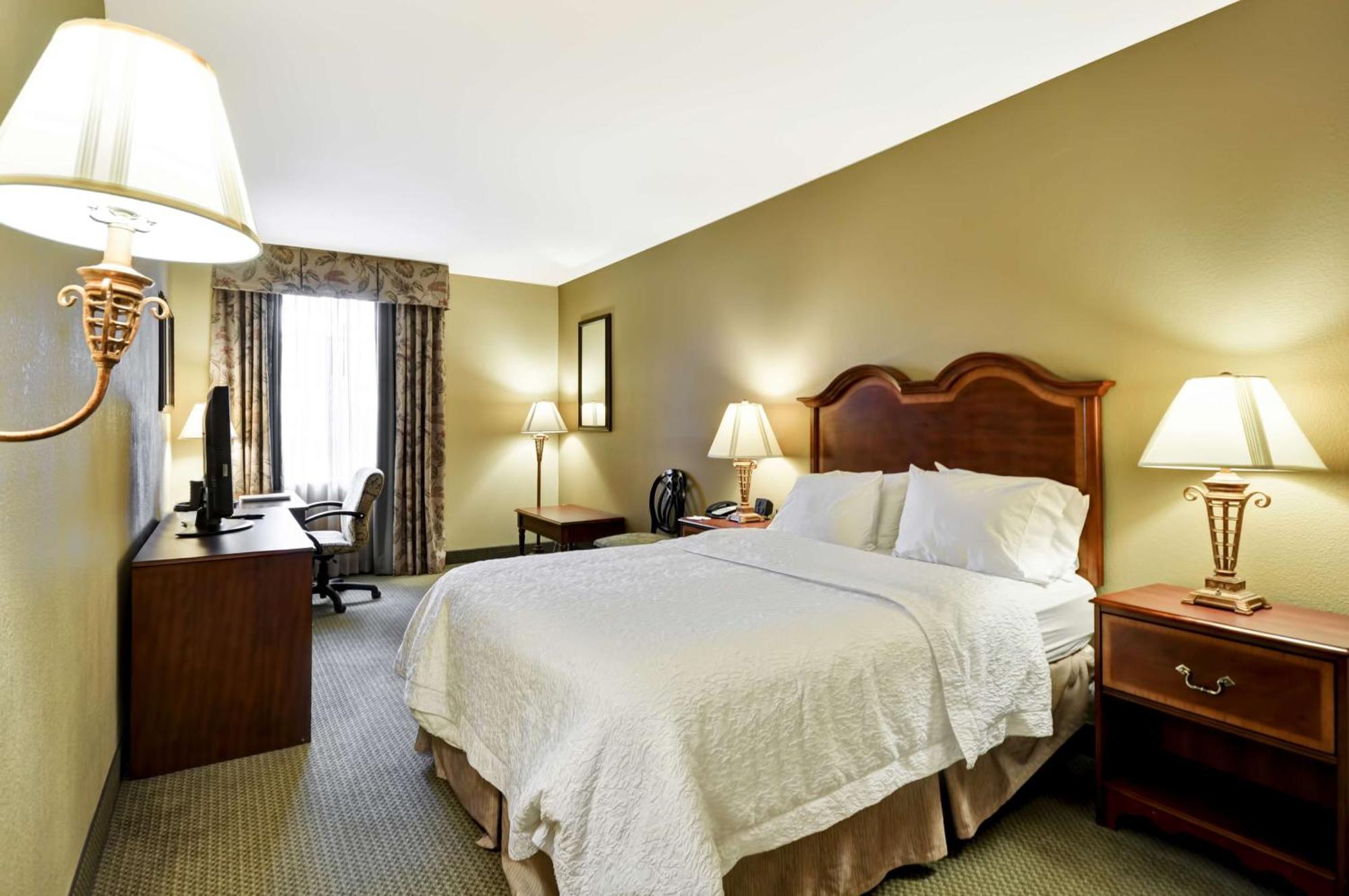 Hampton Inn Charleston-Historic District Bagian luar foto