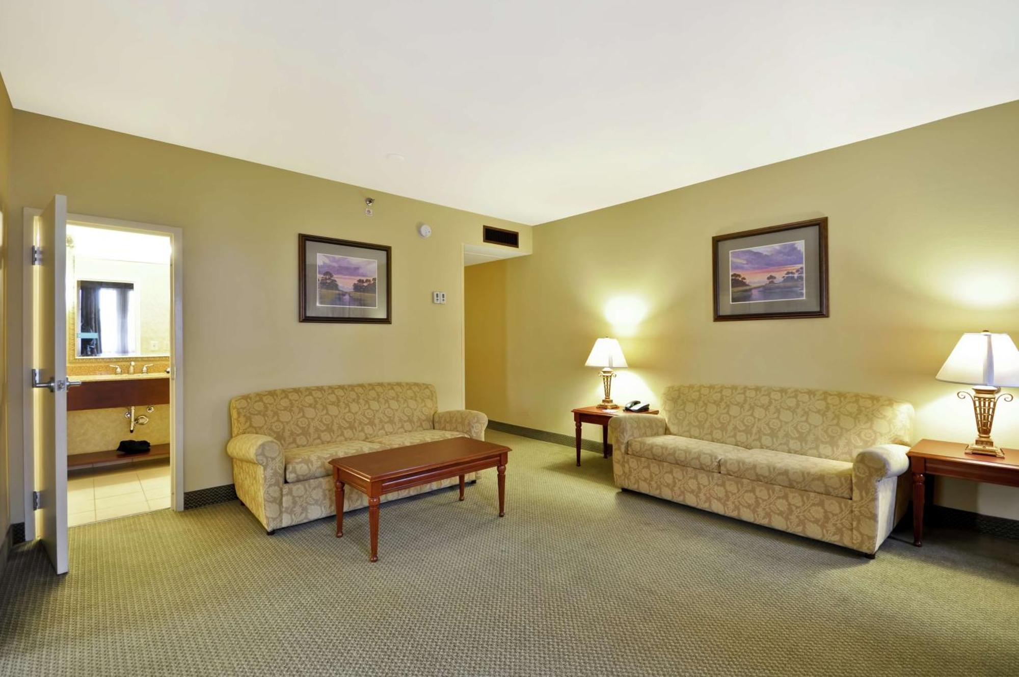 Hampton Inn Charleston-Historic District Bagian luar foto
