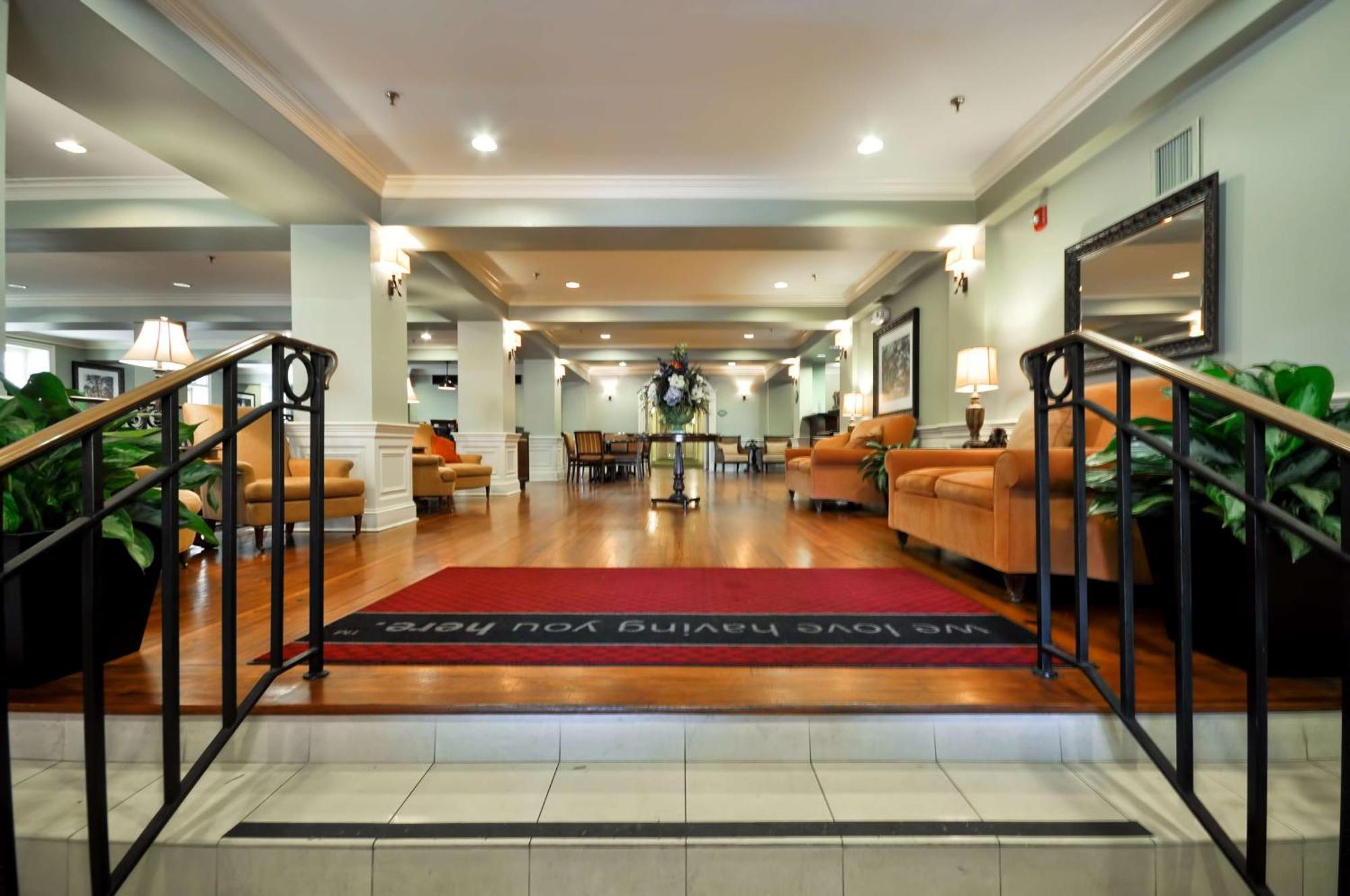 Hampton Inn Charleston-Historic District Bagian luar foto