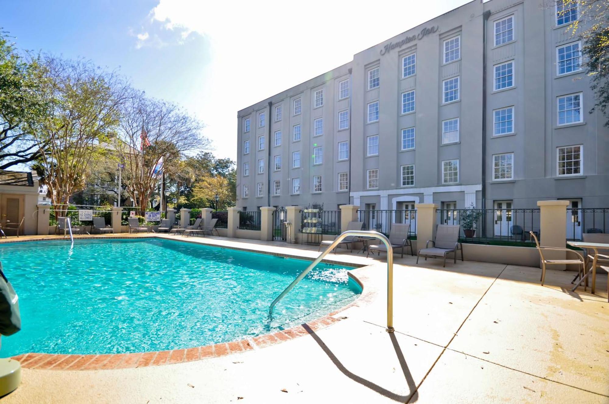 Hampton Inn Charleston-Historic District Bagian luar foto