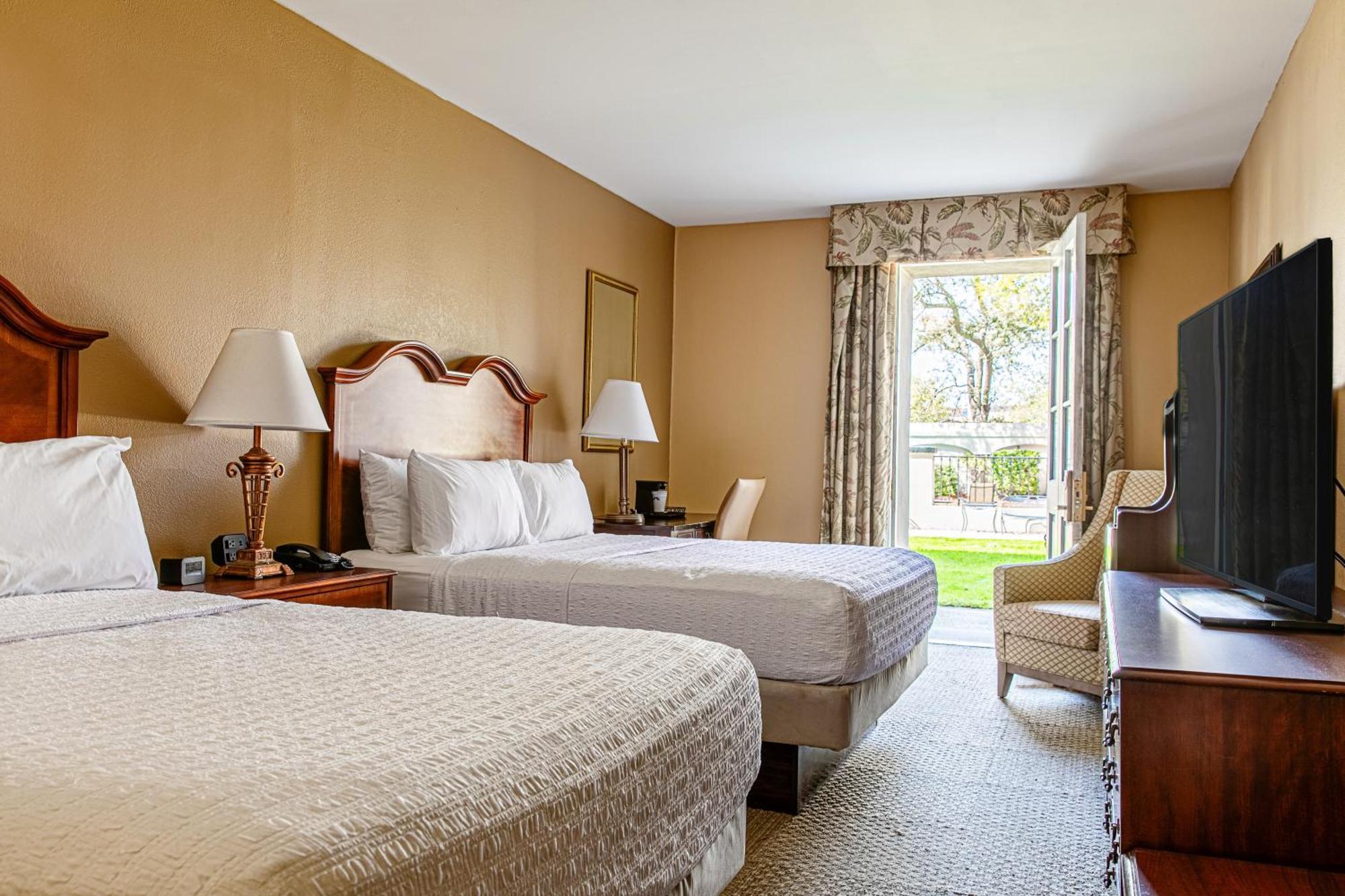 Hampton Inn Charleston-Historic District Bagian luar foto