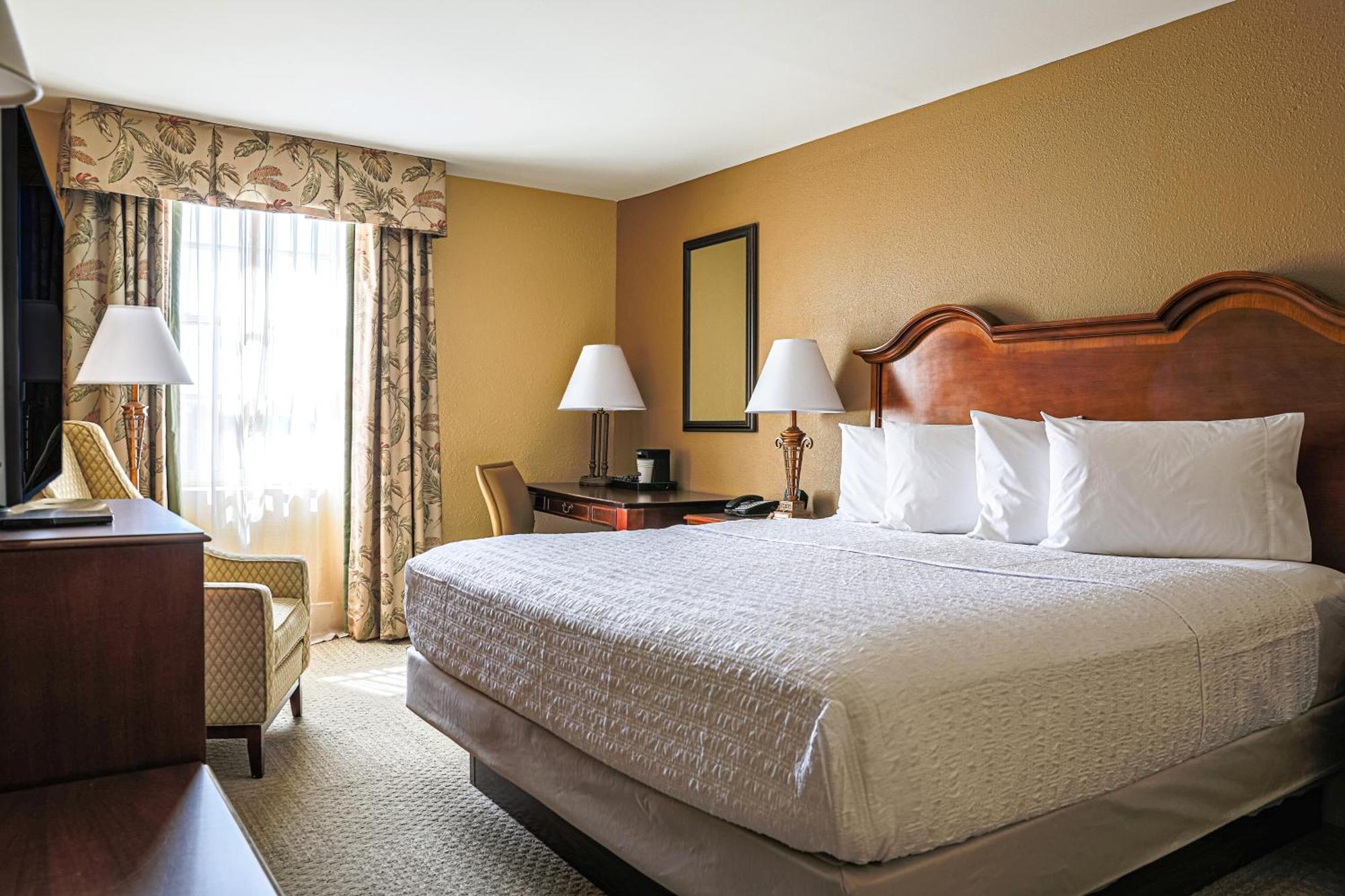 Hampton Inn Charleston-Historic District Bagian luar foto