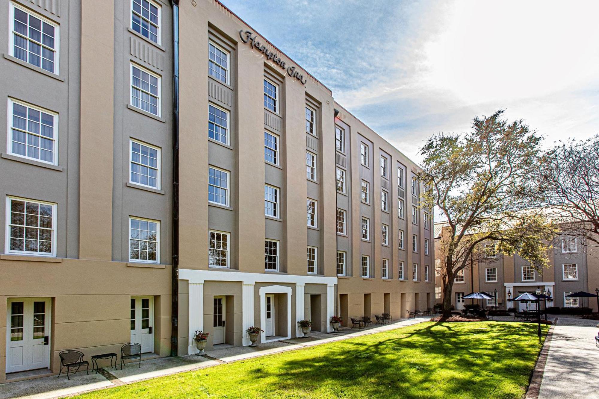 Hampton Inn Charleston-Historic District Bagian luar foto