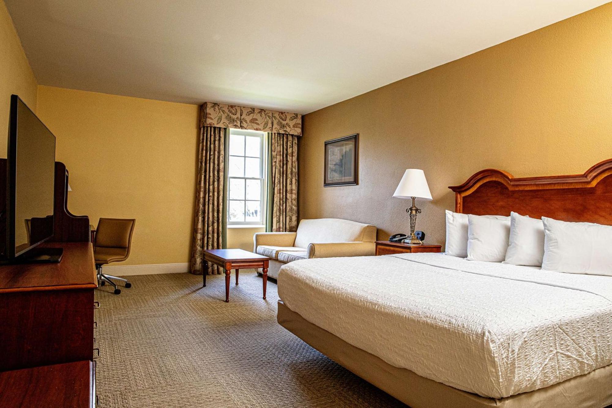 Hampton Inn Charleston-Historic District Bagian luar foto
