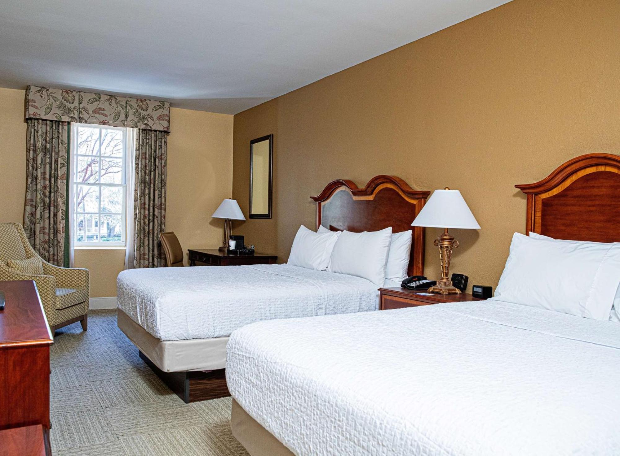 Hampton Inn Charleston-Historic District Bagian luar foto