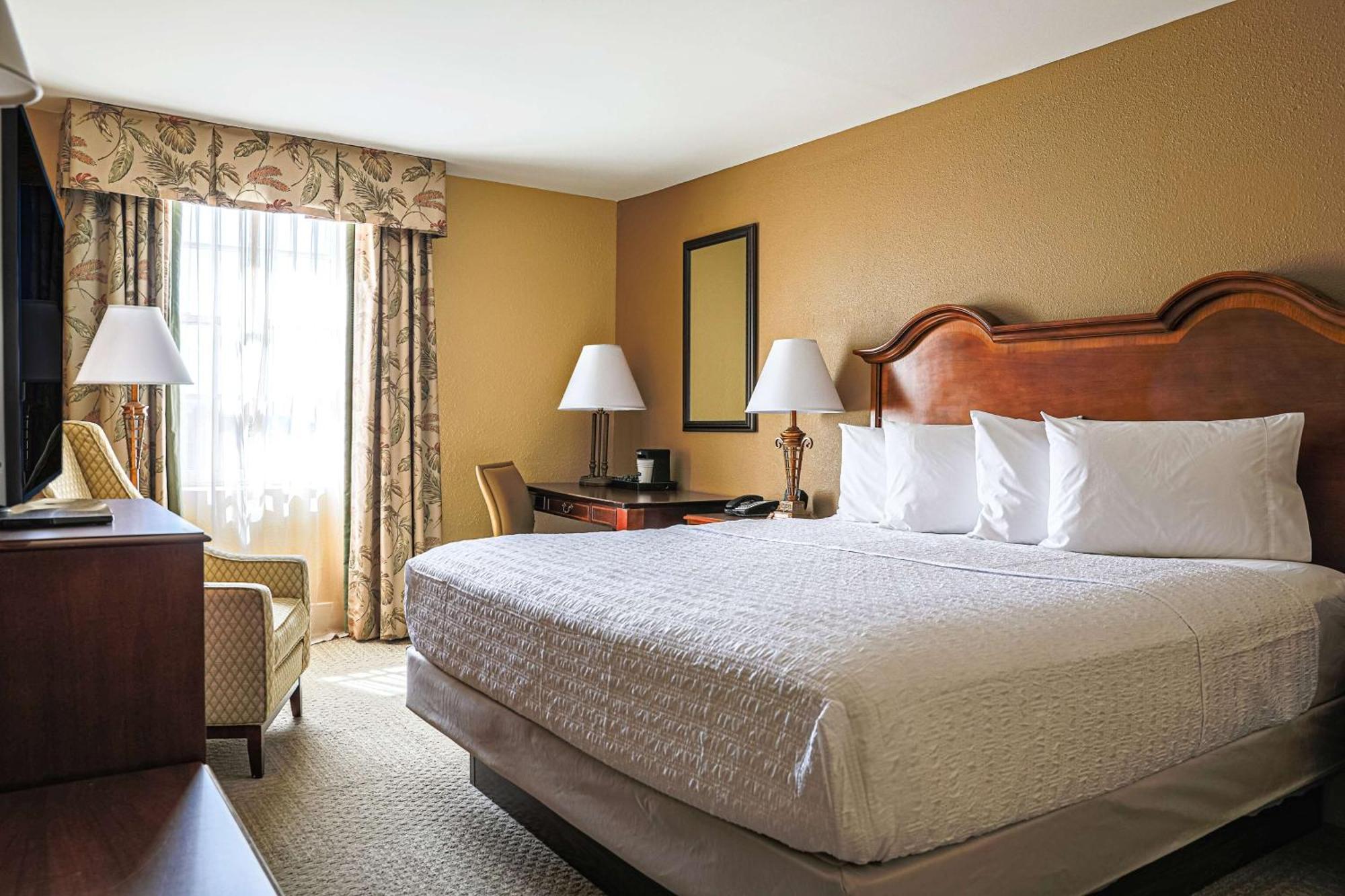 Hampton Inn Charleston-Historic District Bagian luar foto