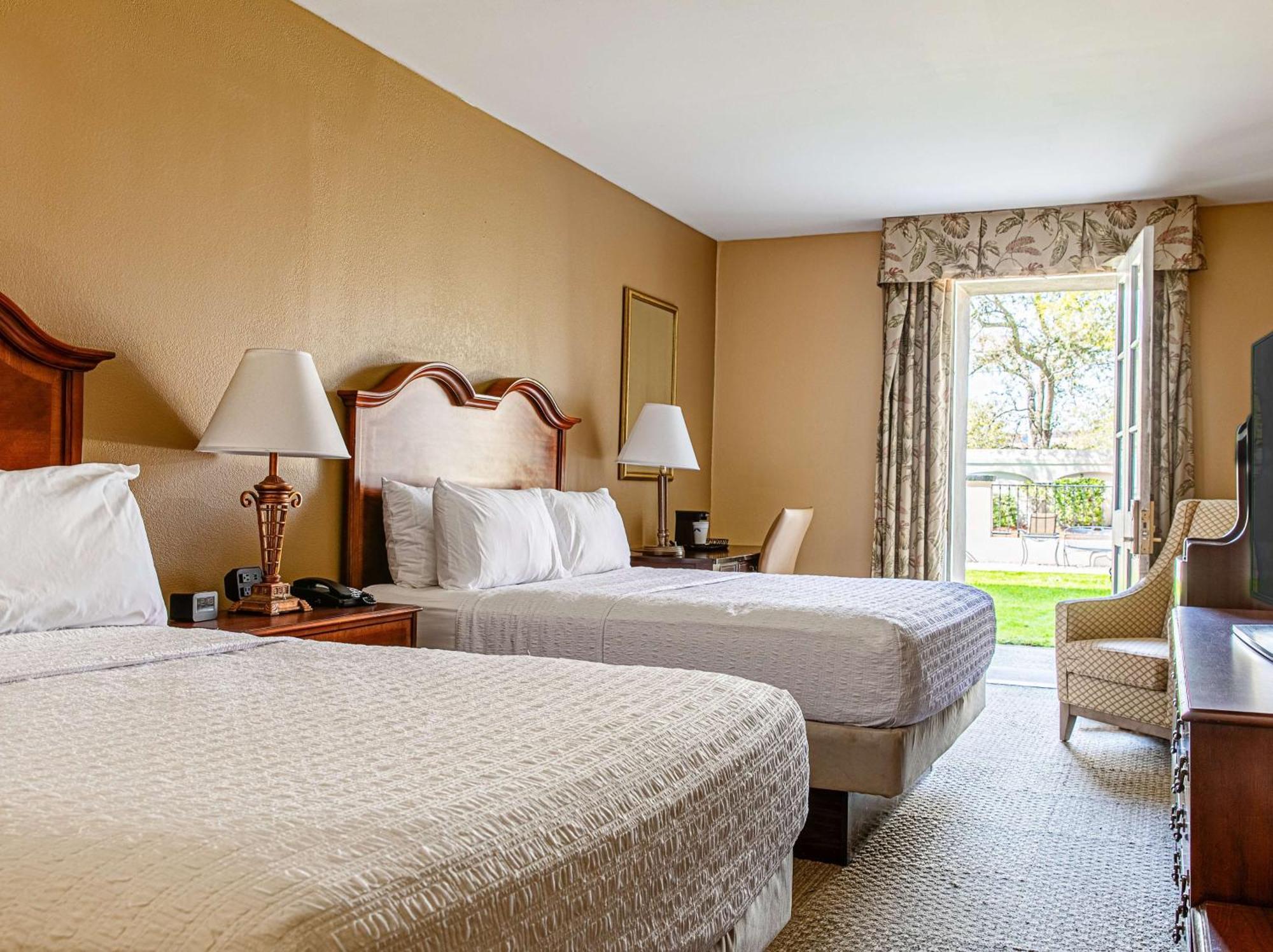 Hampton Inn Charleston-Historic District Bagian luar foto